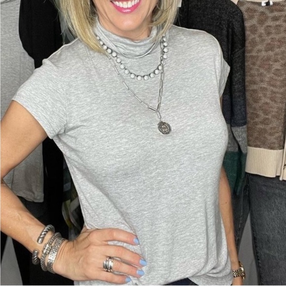 NWT | 4372 Cabi  Slinky Turtleneck - Picture 6 of 10